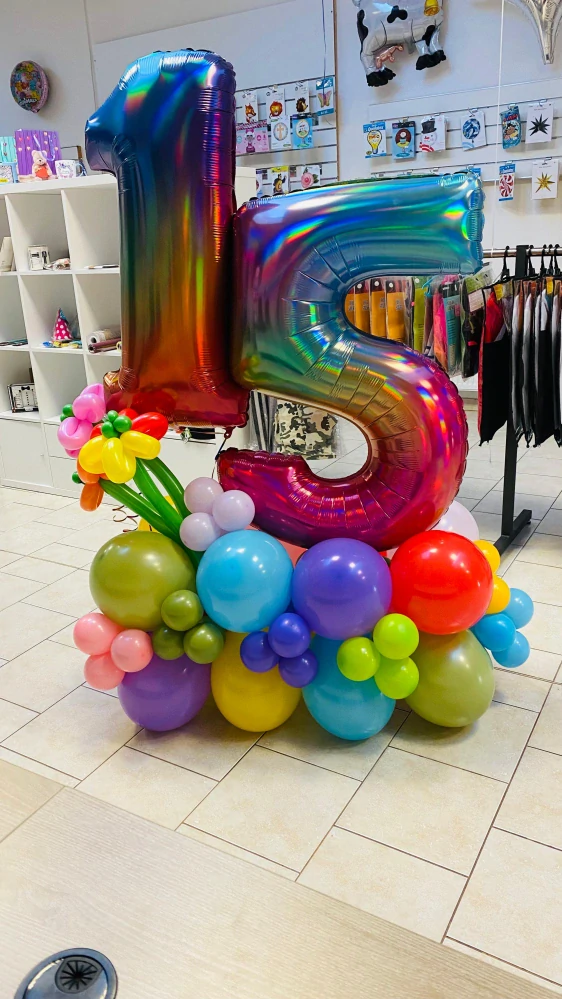 Personalizovaný balónek koule na podstavci